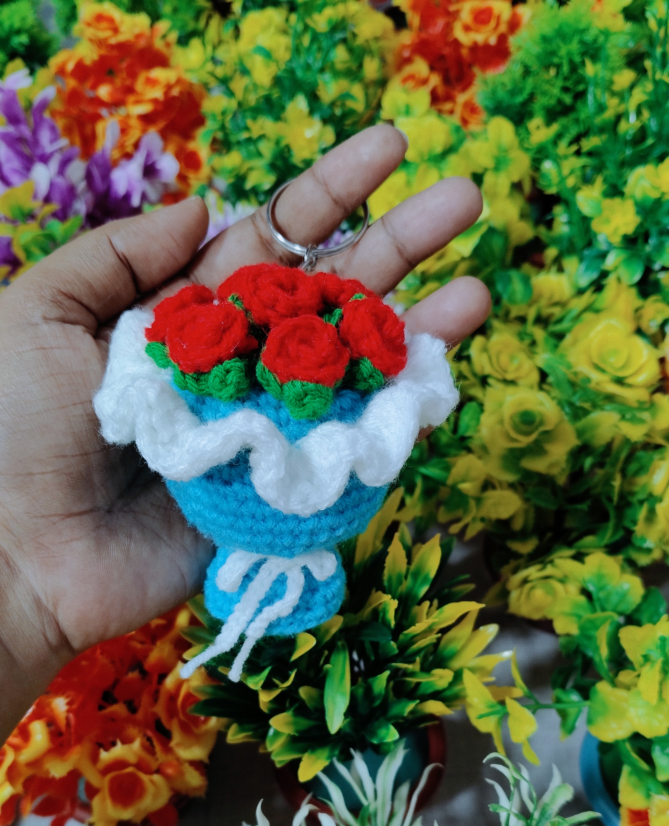Rose bouquet key chain